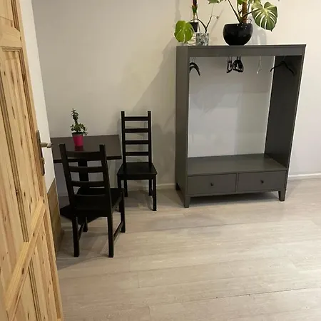 Apartment Centre *